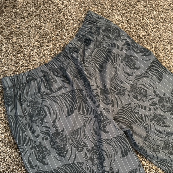 Dressed in Lala Big Cat Pinstripe Trouser Pants Size 3X NEW with tags - Picture 9 of 9